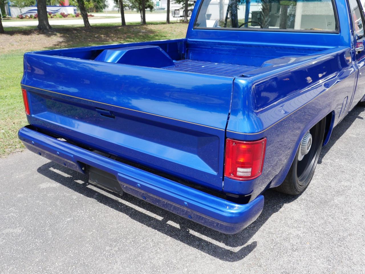 1986 Chevrolet Silverado C/K10 Short Bed Restomod