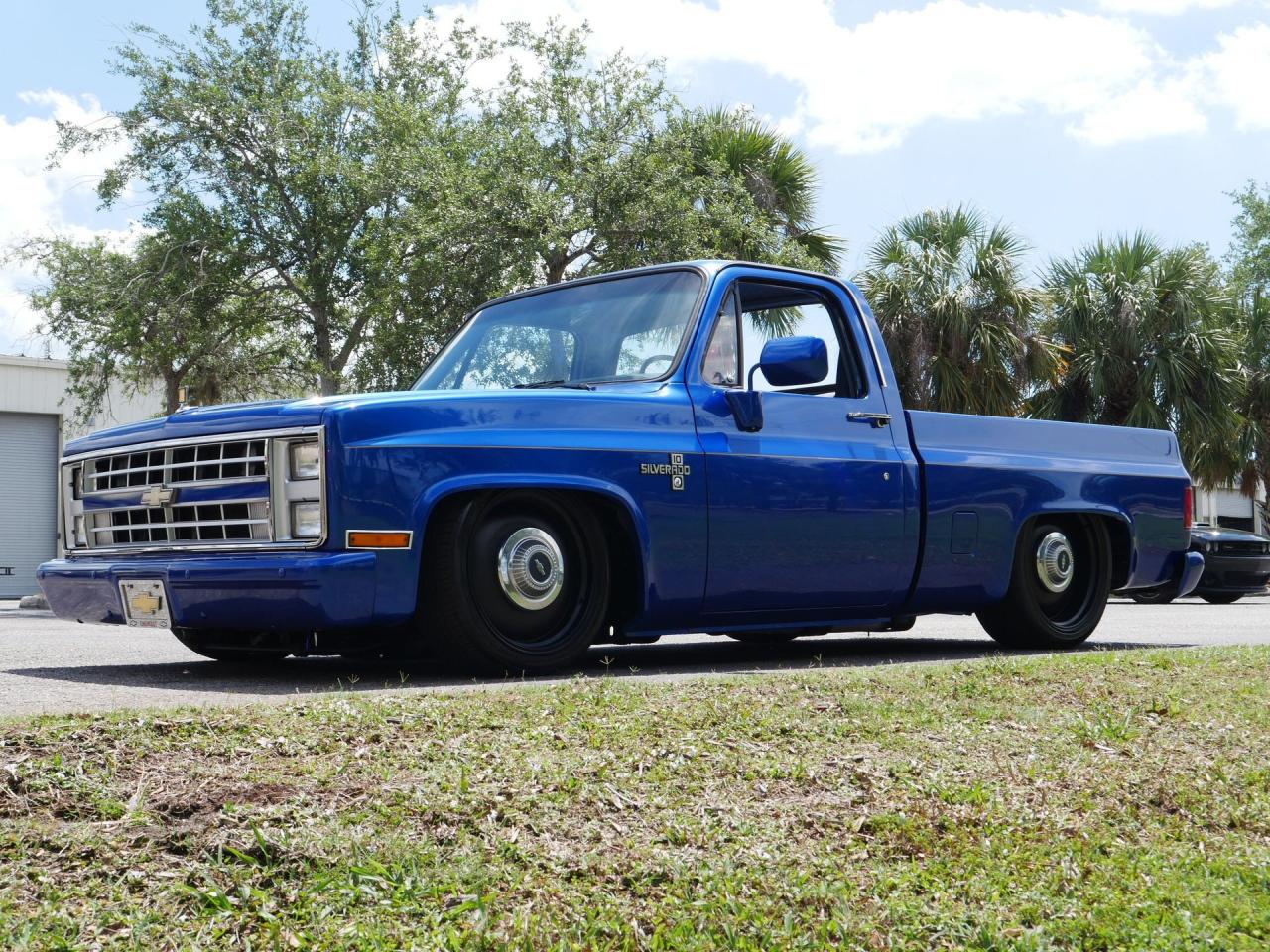 1986 Chevrolet Silverado C/K10 Short Bed Restomod