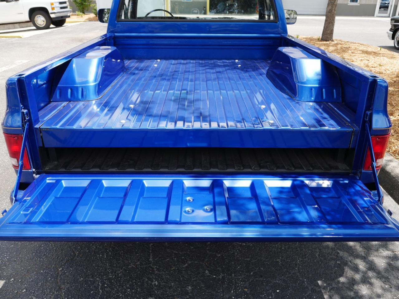 1986 Chevrolet Silverado C/K10 Short Bed Restomod