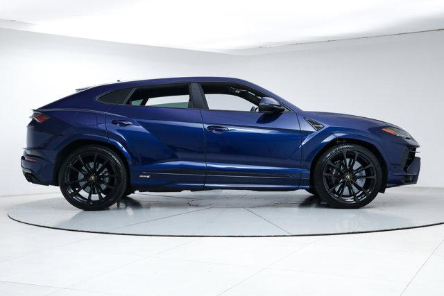 2024 Lamborghini Urus
