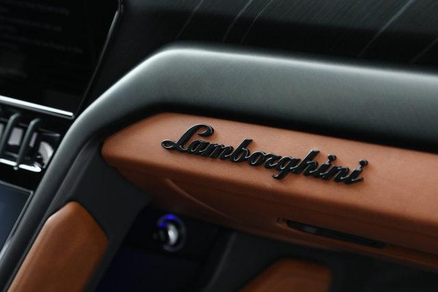 2024 Lamborghini Urus