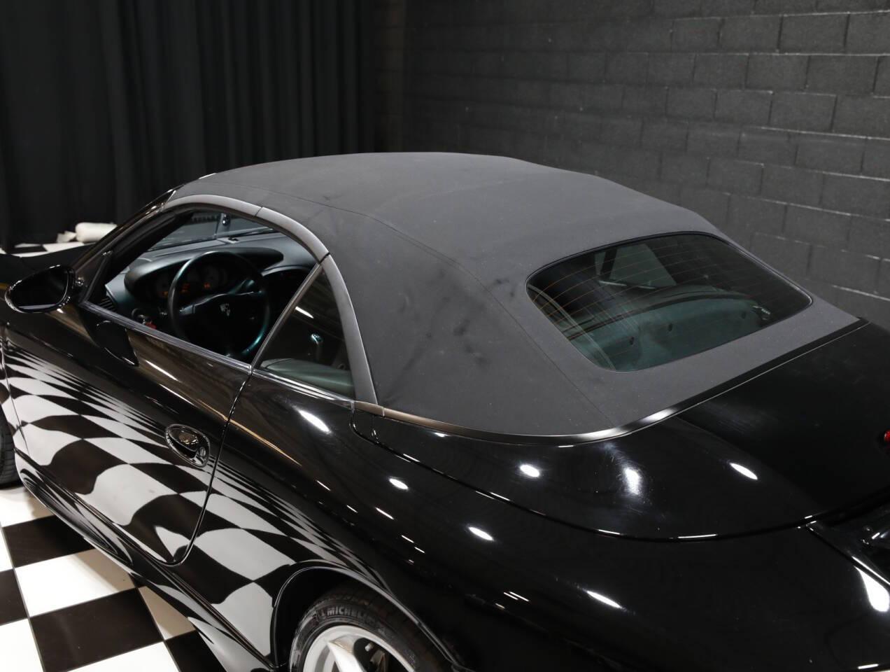 2003 Porsche 911