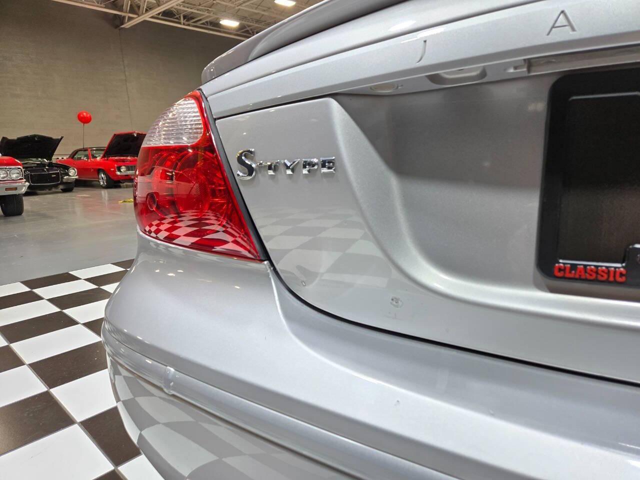 2005 Jaguar S-Type R