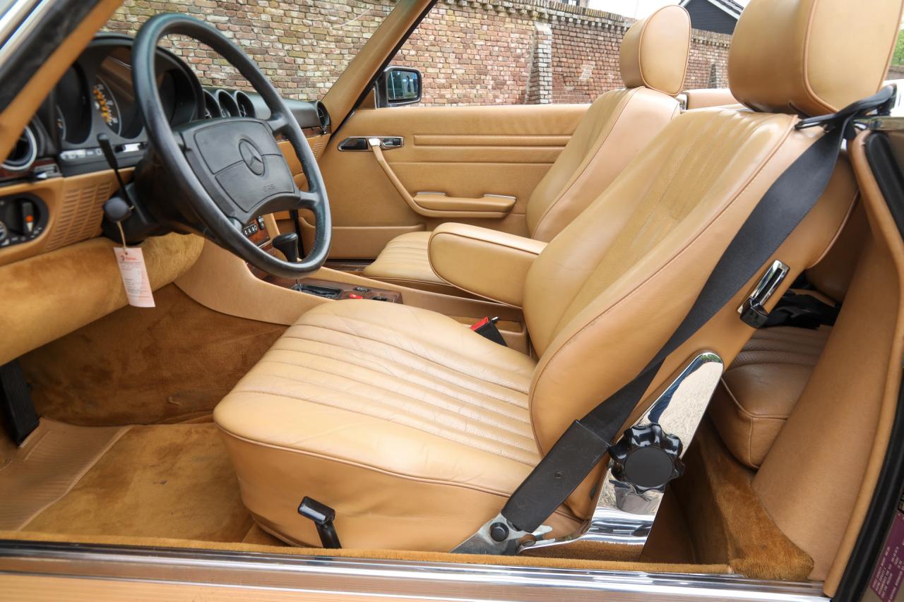 1988 Mercedes - Benz 560 SL &ldquo;Rauchsilber with Palomino interior&rdquo;