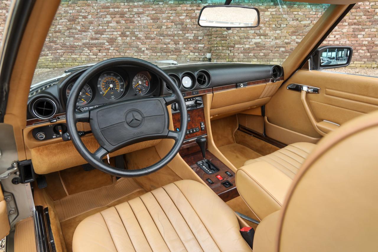 1988 Mercedes - Benz 560 SL &ldquo;Rauchsilber with Palomino interior&rdquo;