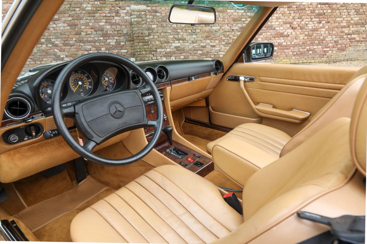 1988 Mercedes - Benz 560 SL &ldquo;Rauchsilber with Palomino interior&rdquo;
