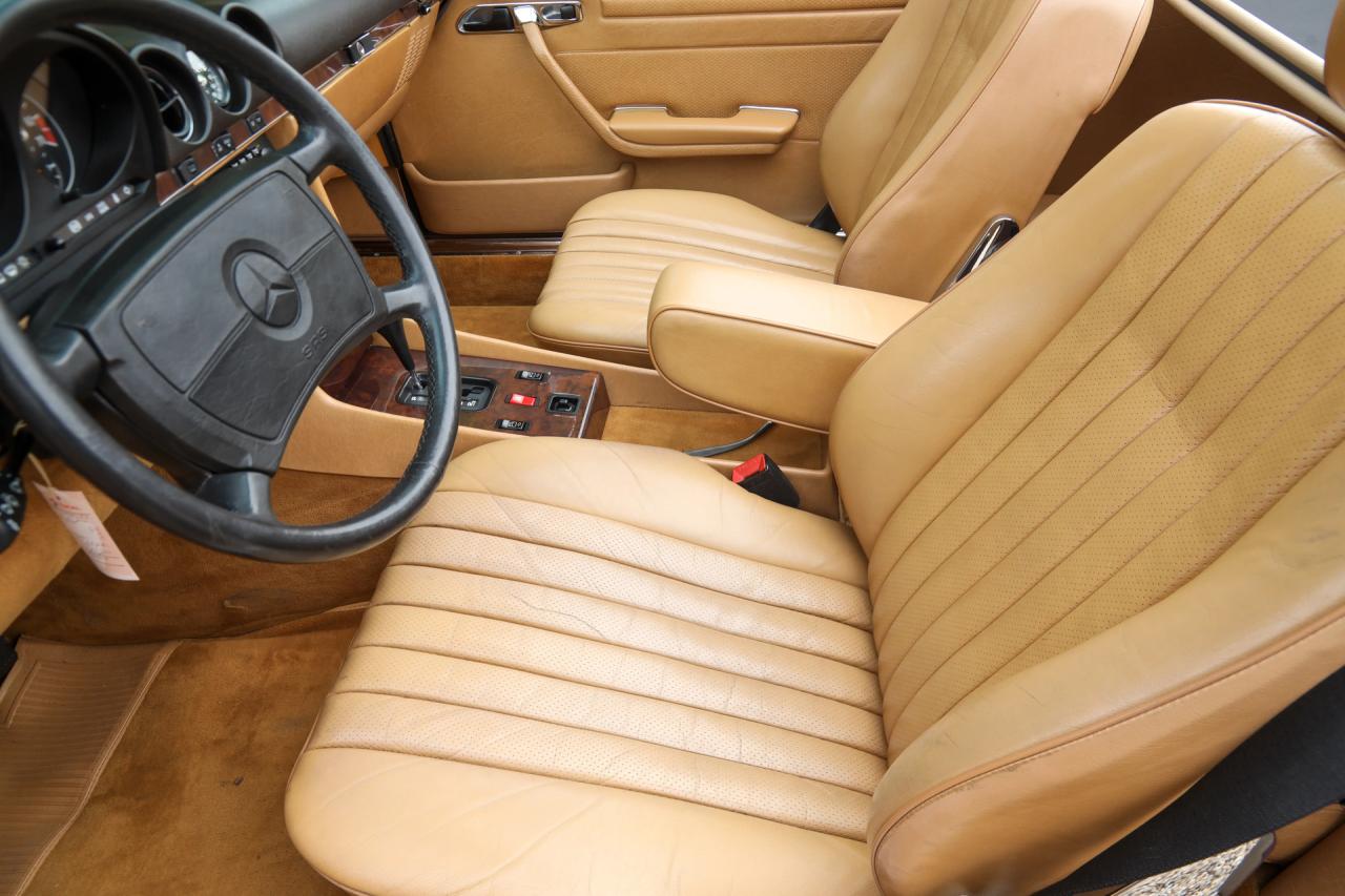 1988 Mercedes - Benz 560 SL &ldquo;Rauchsilber with Palomino interior&rdquo;