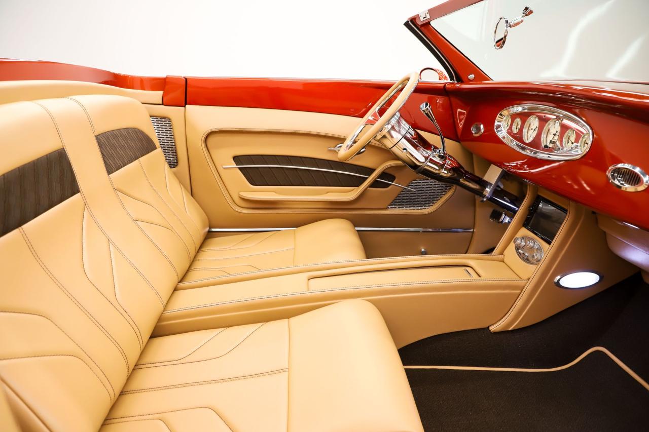 1939 Ford Custom