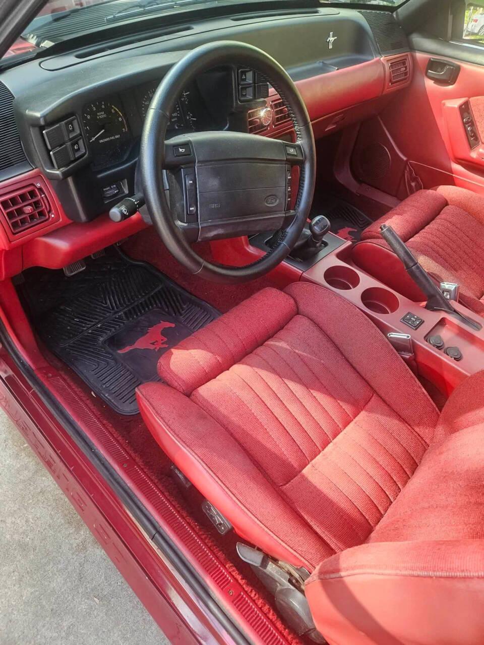 1990 Ford Mustang