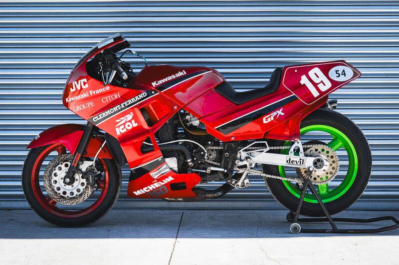 1987 Kawasaki GPX750R SUPERBIKE