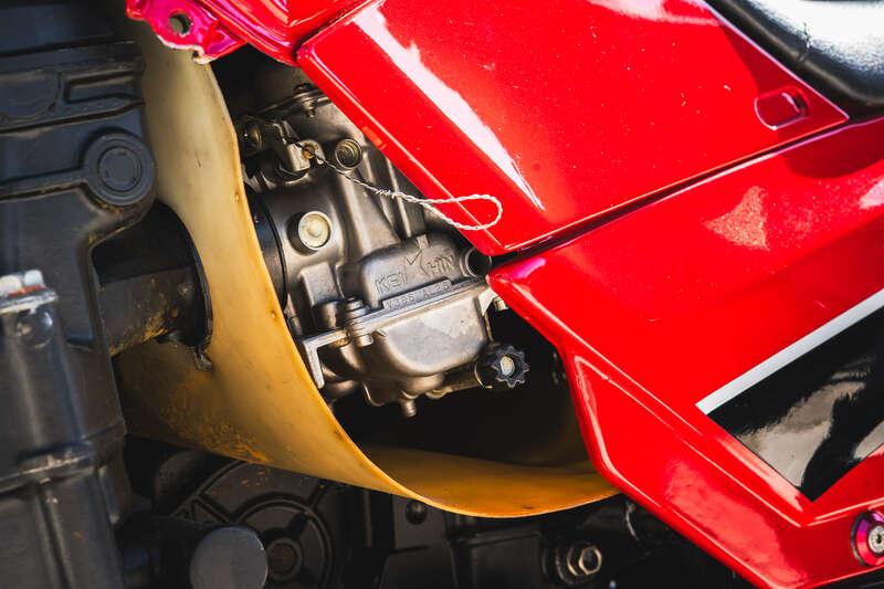 1987 Kawasaki GPX750R SUPERBIKE