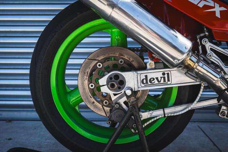 1987 Kawasaki GPX750R SUPERBIKE