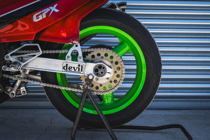 1987 Kawasaki GPX750R SUPERBIKE
