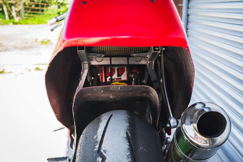 1987 Kawasaki GPX750R SUPERBIKE