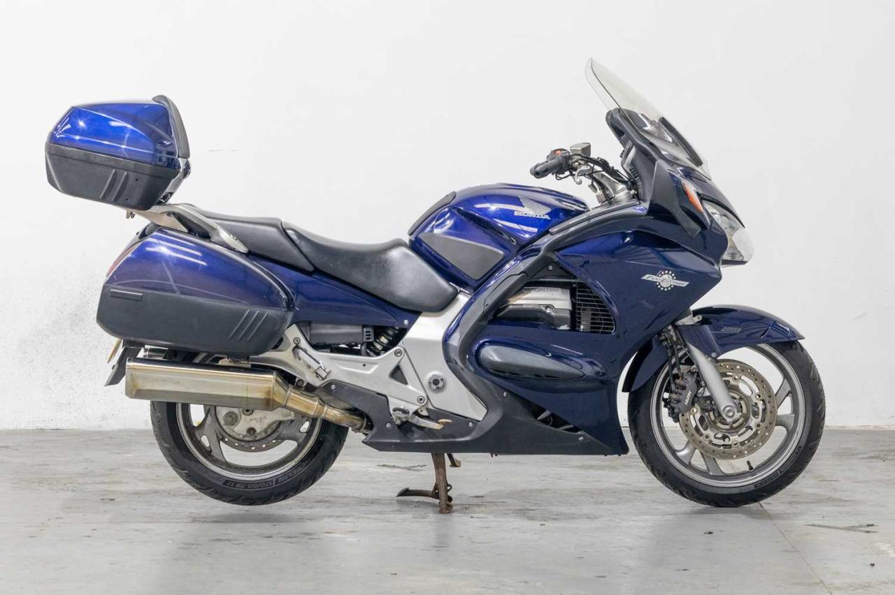 2004 Honda ST 1300 A-4 Pan European