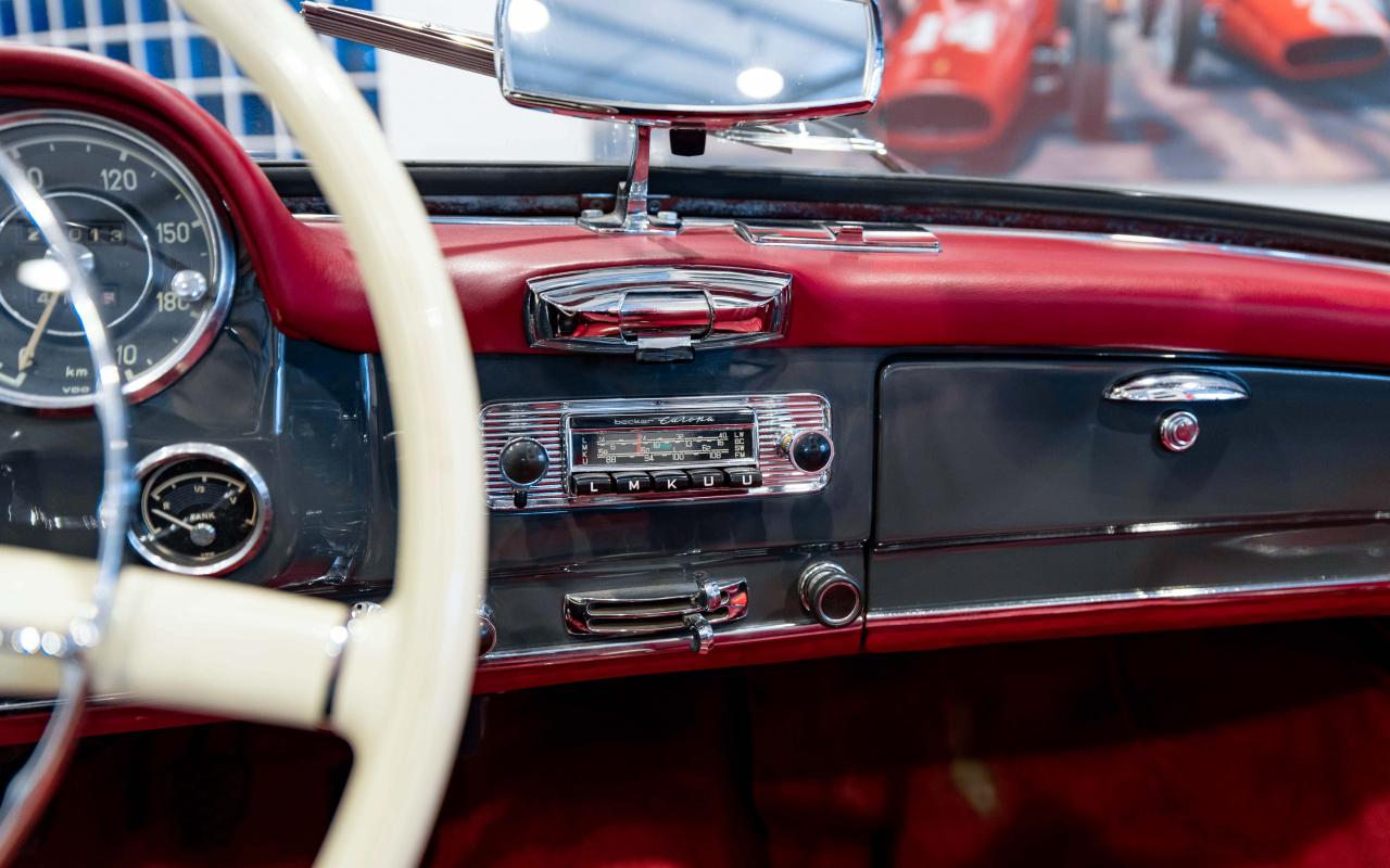 1958 Mercedes - Benz 190 SL