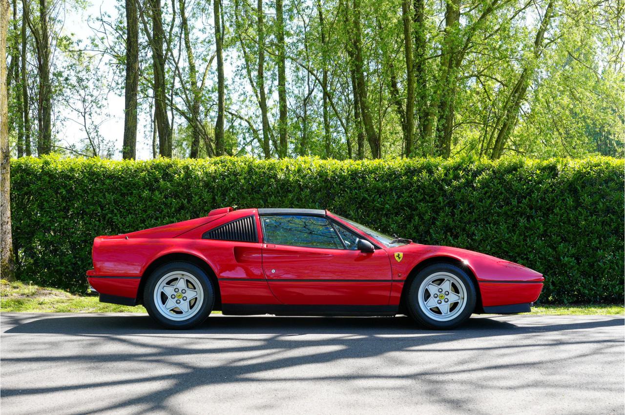 1988 Ferrari 328