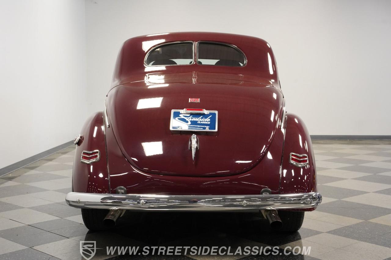 1940 Ford Deluxe Business Coupe Restomod