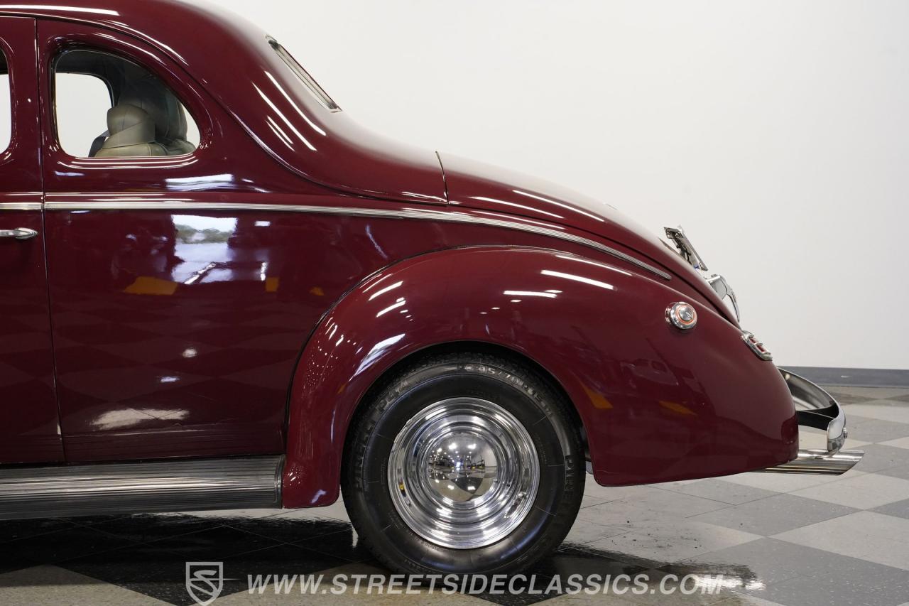 1940 Ford Deluxe Business Coupe Restomod