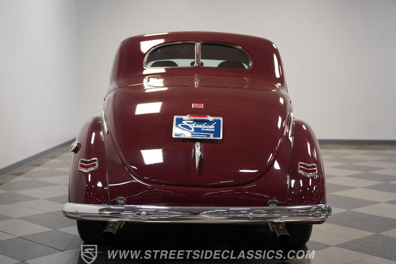 1940 Ford Deluxe Business Coupe Restomod