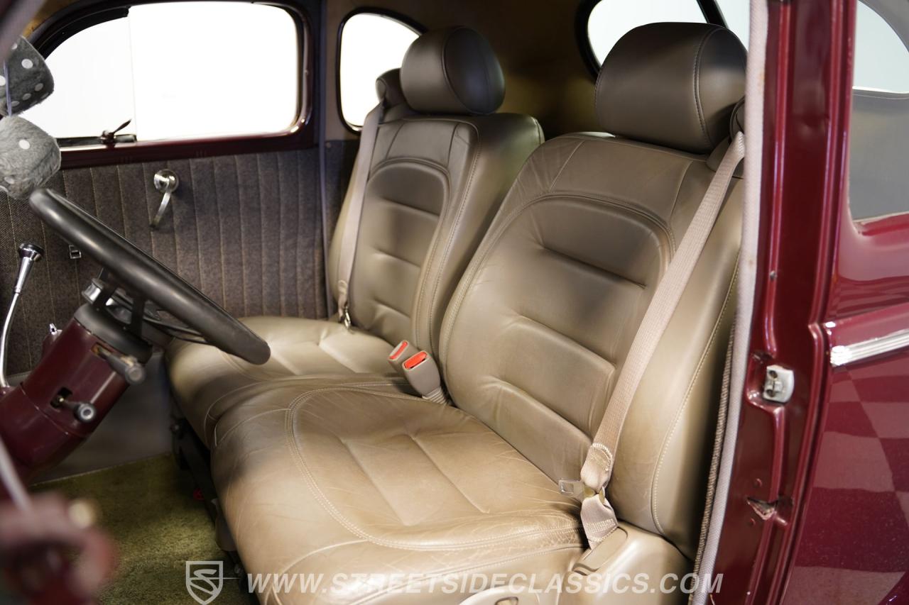 1940 Ford Deluxe Business Coupe Restomod