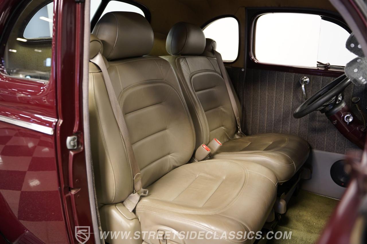 1940 Ford Deluxe Business Coupe Restomod