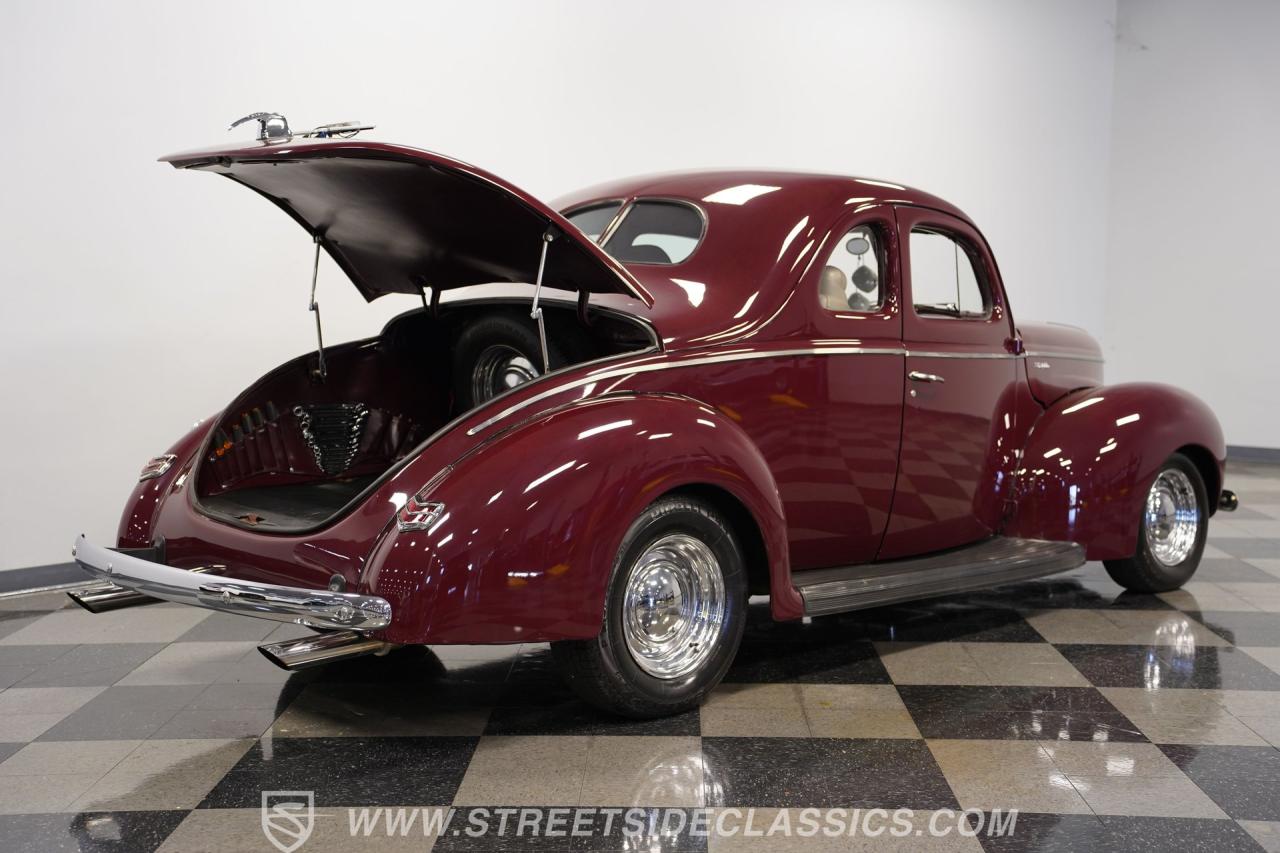 1940 Ford Deluxe Business Coupe Restomod