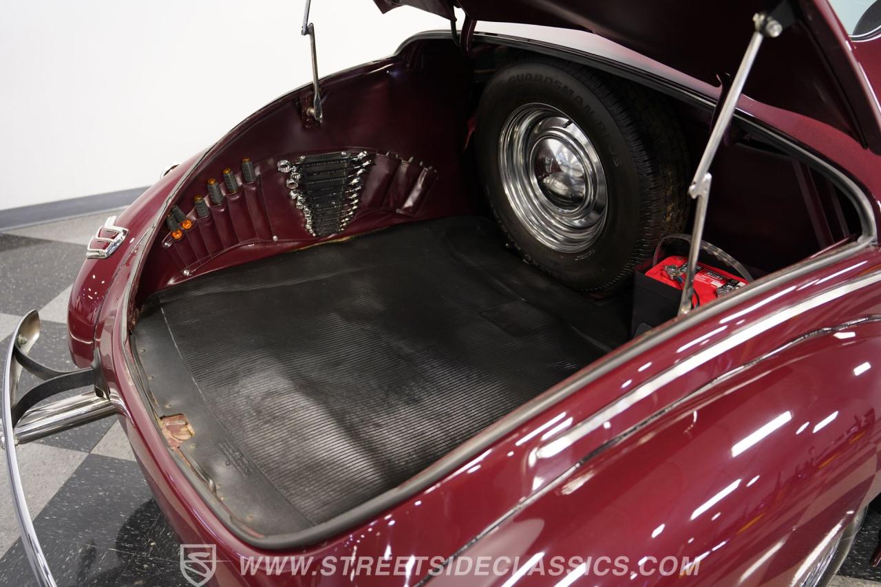 1940 Ford Deluxe Business Coupe Restomod