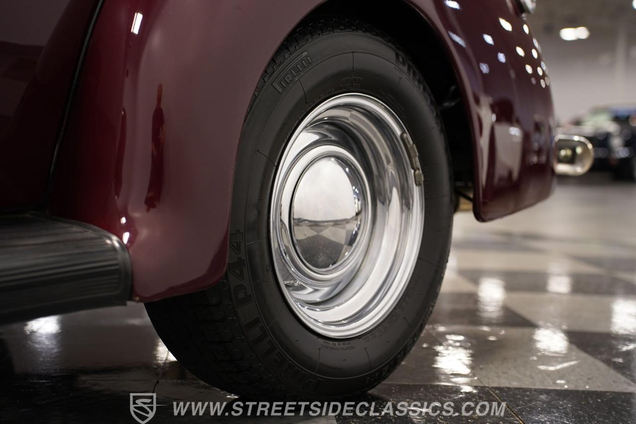 1940 Ford Deluxe Business Coupe Restomod