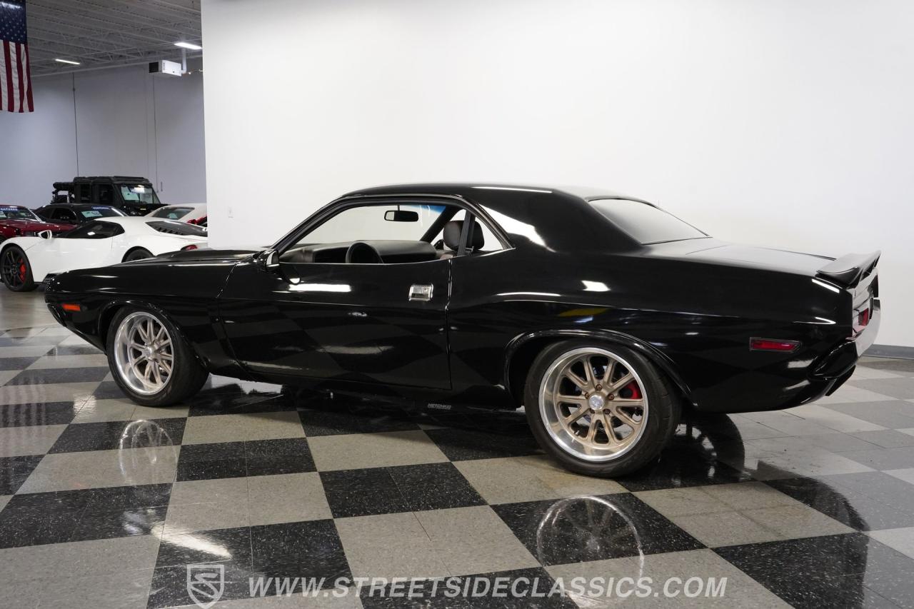 1971 Dodge Challenger HEMI Restomod