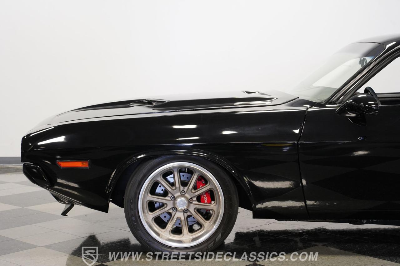 1971 Dodge Challenger HEMI Restomod