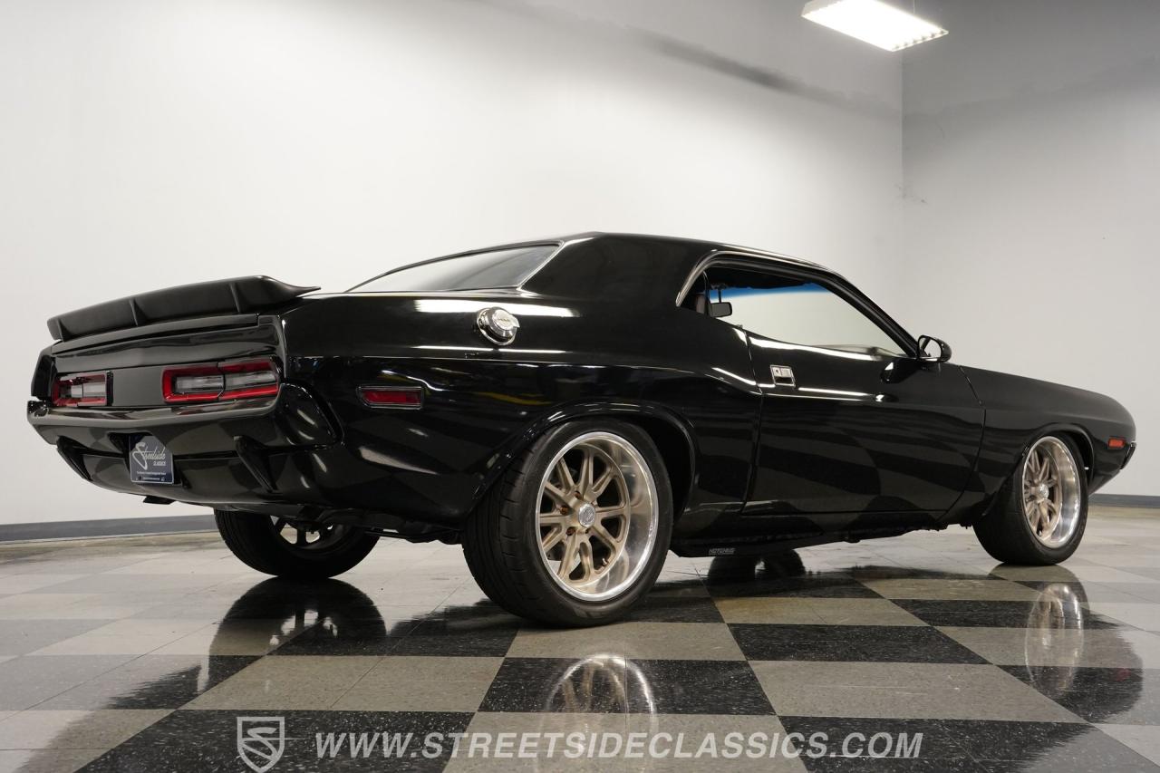 1971 Dodge Challenger HEMI Restomod