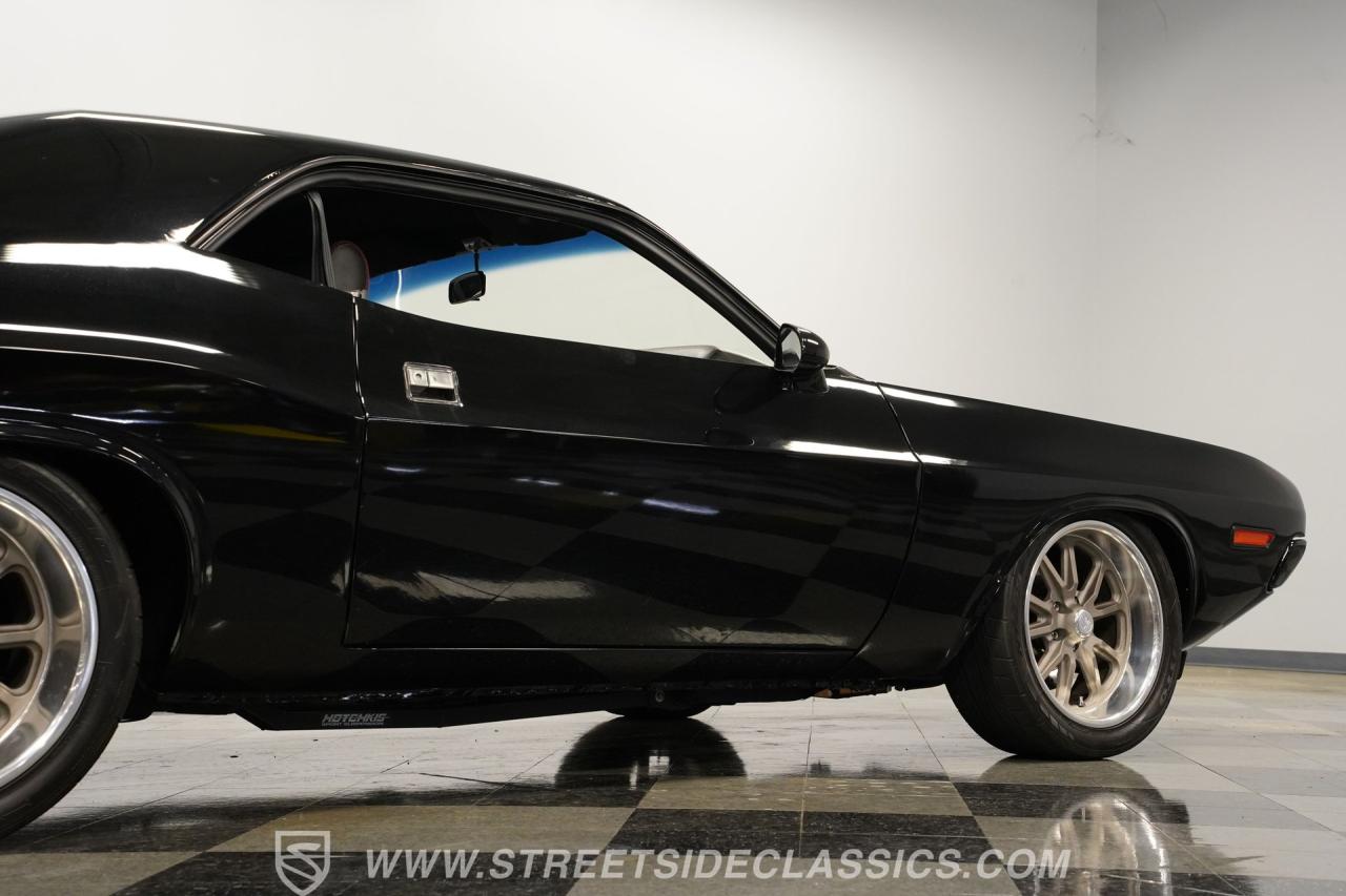 1971 Dodge Challenger HEMI Restomod