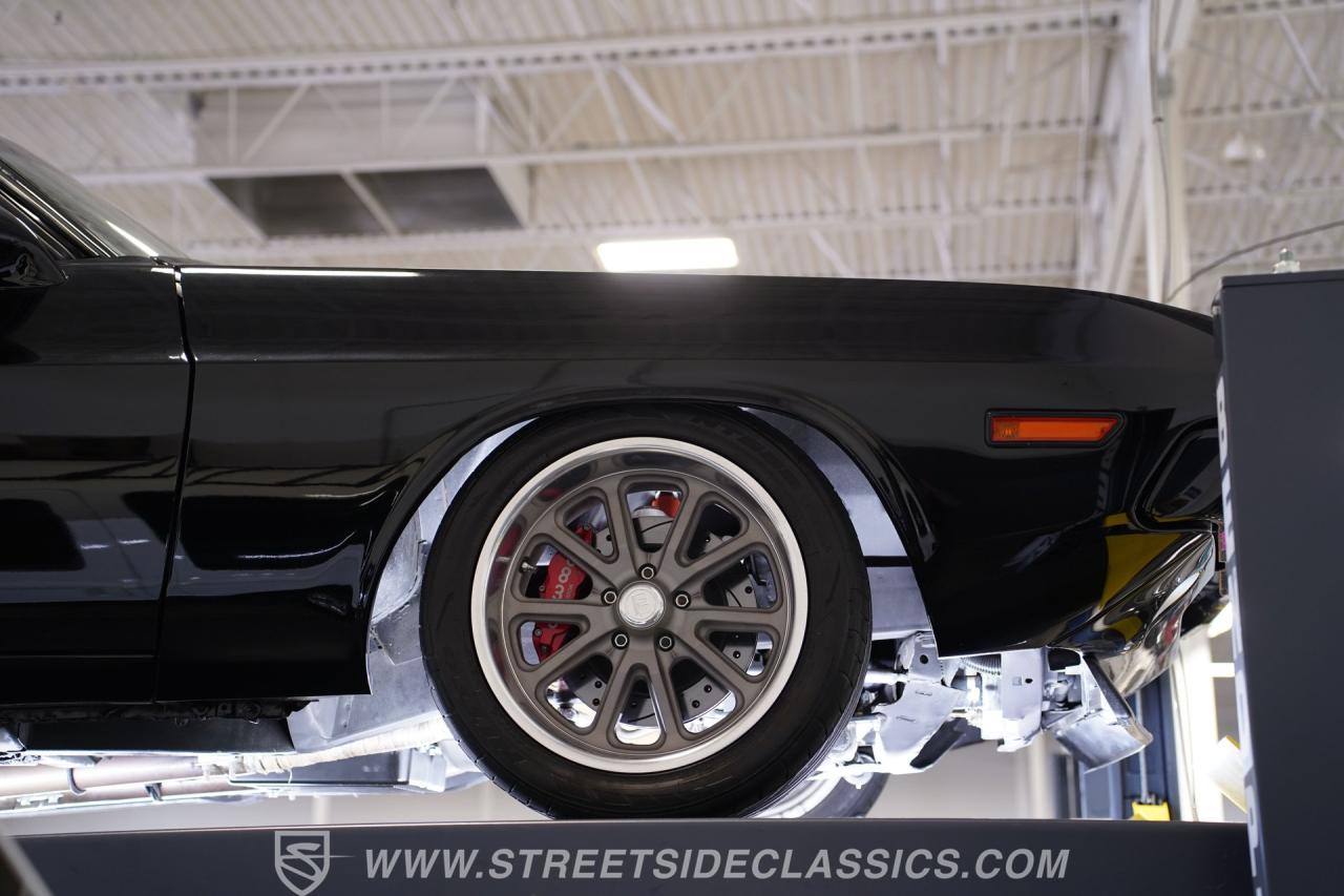 1971 Dodge Challenger HEMI Restomod