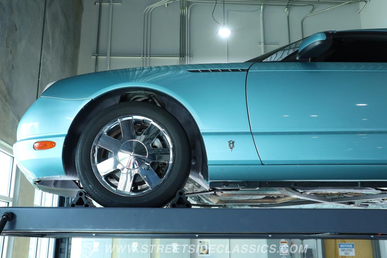 2002 Ford Thunderbird
