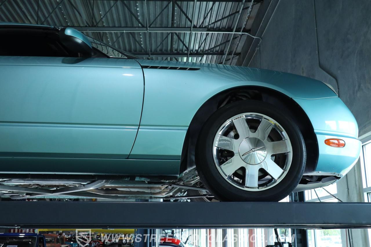 2002 Ford Thunderbird
