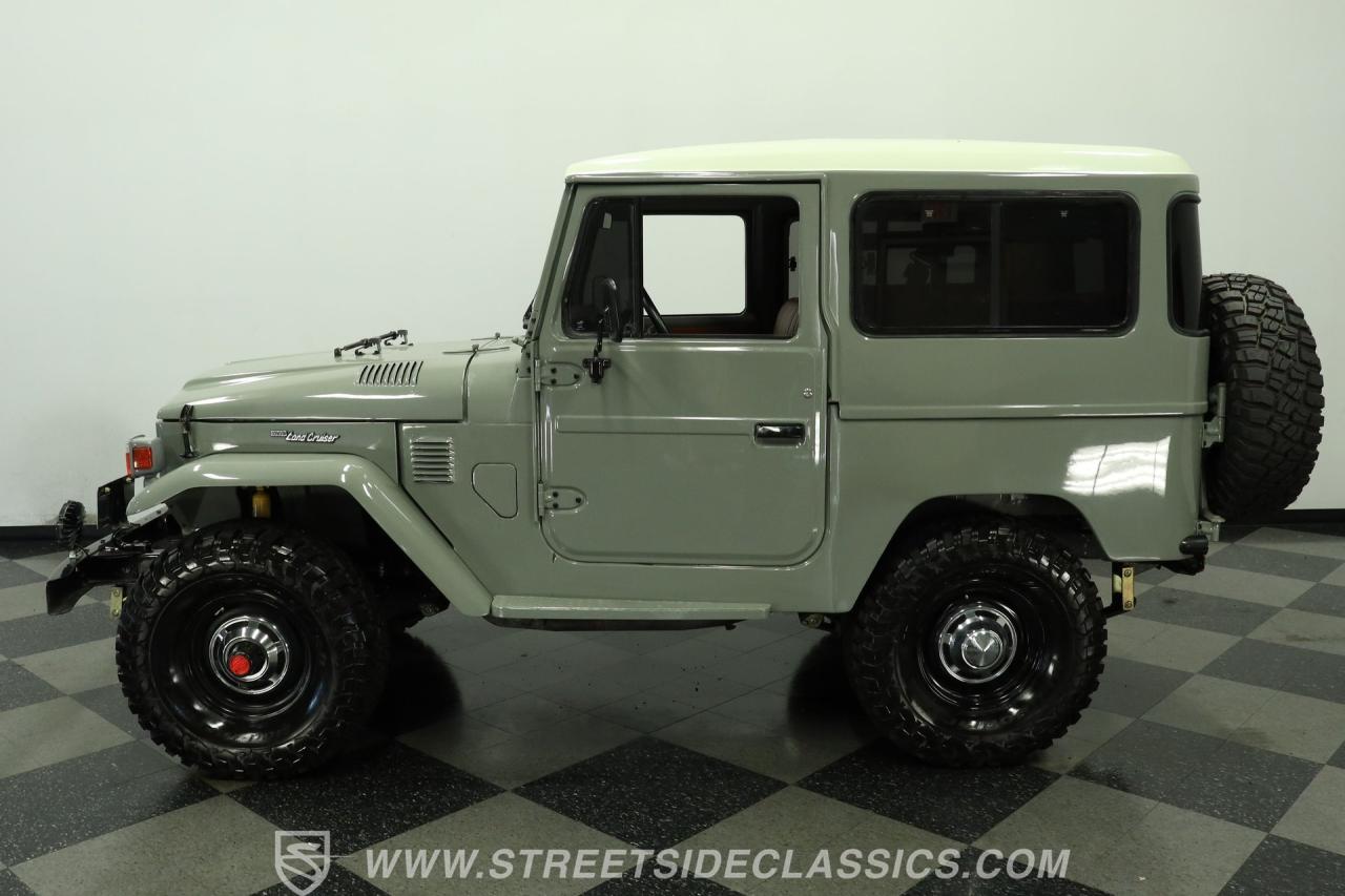 1977 Toyota FJ40 Land Cruiser