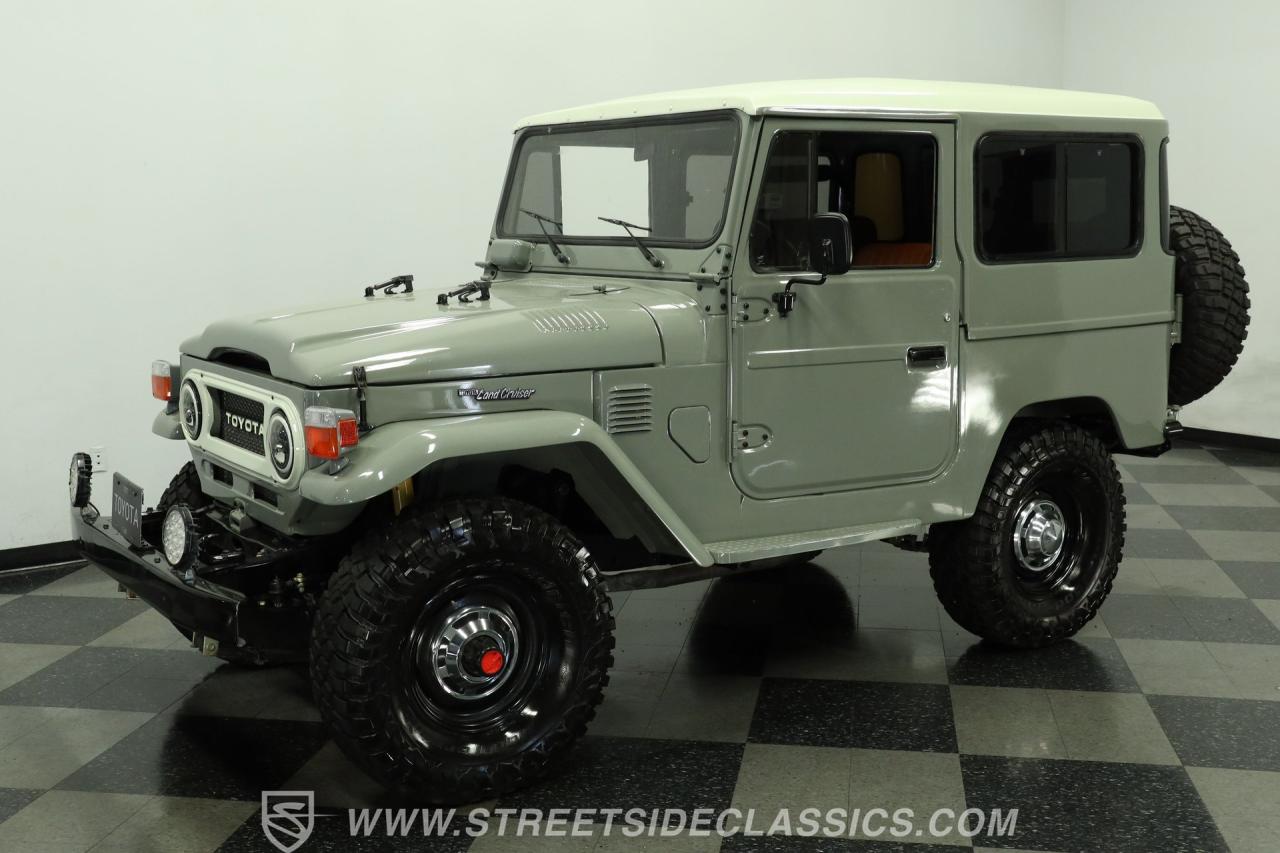 1977 Toyota FJ40 Land Cruiser