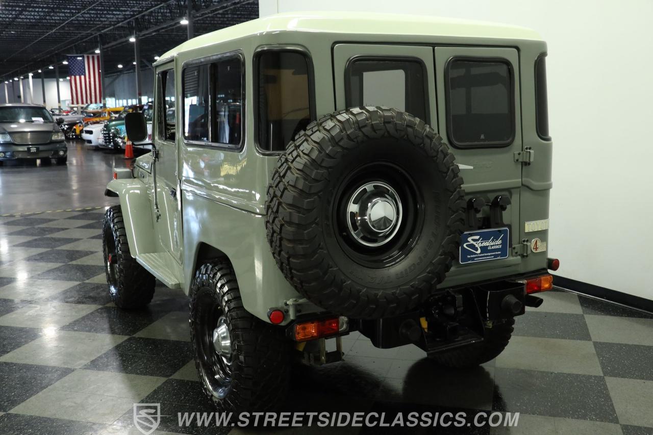 1977 Toyota FJ40 Land Cruiser