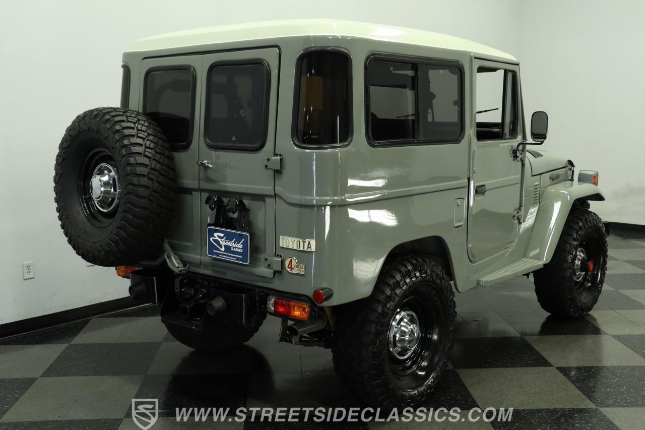 1977 Toyota FJ40 Land Cruiser