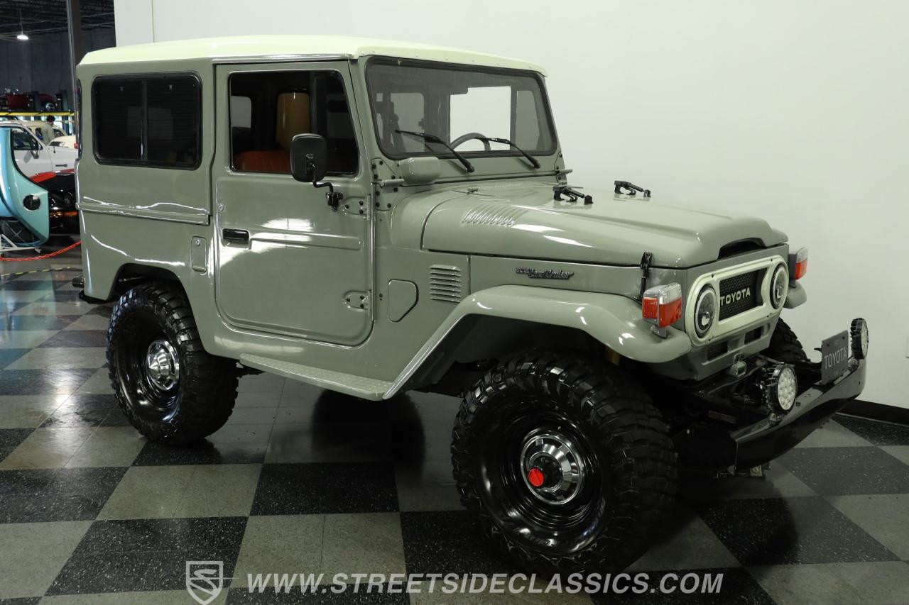 1977 Toyota FJ40 Land Cruiser