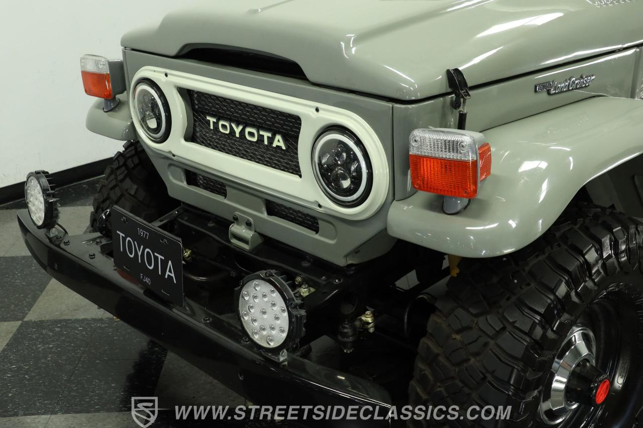 1977 Toyota FJ40 Land Cruiser