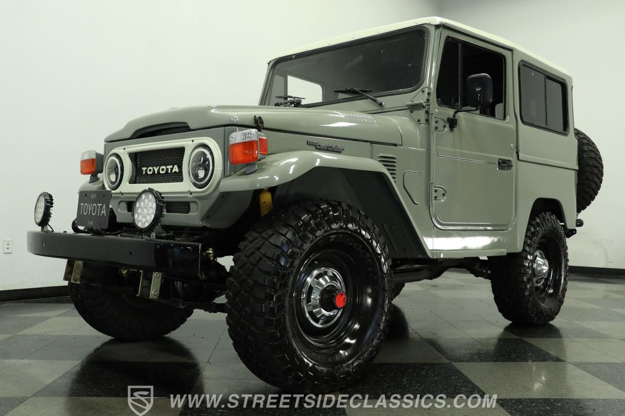 1977 Toyota FJ40 Land Cruiser