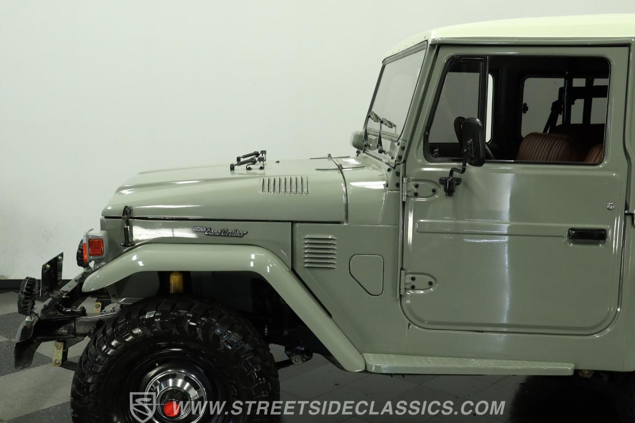 1977 Toyota FJ40 Land Cruiser