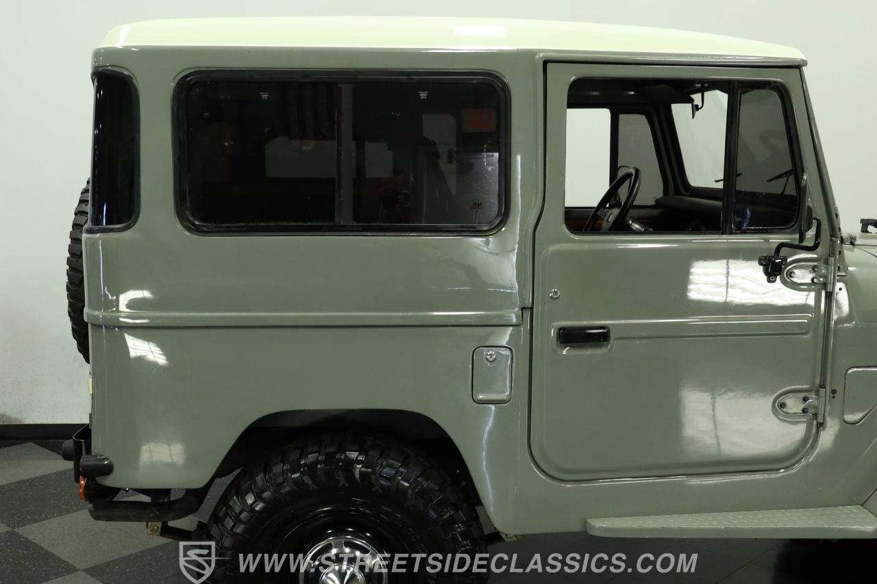 1977 Toyota FJ40 Land Cruiser