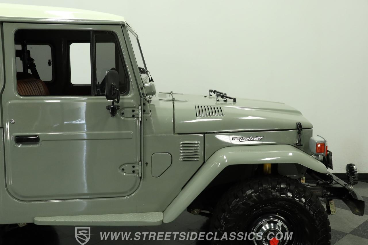 1977 Toyota FJ40 Land Cruiser