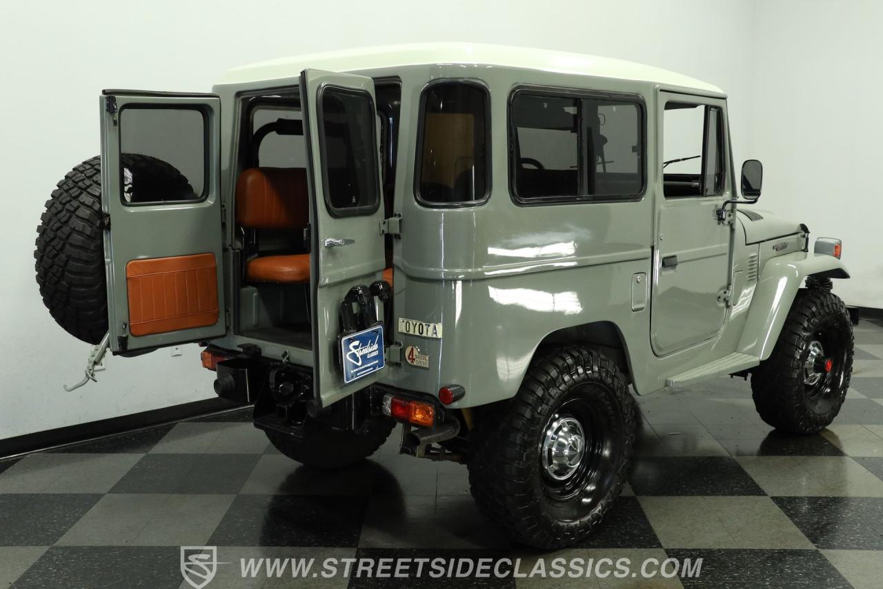 1977 Toyota FJ40 Land Cruiser