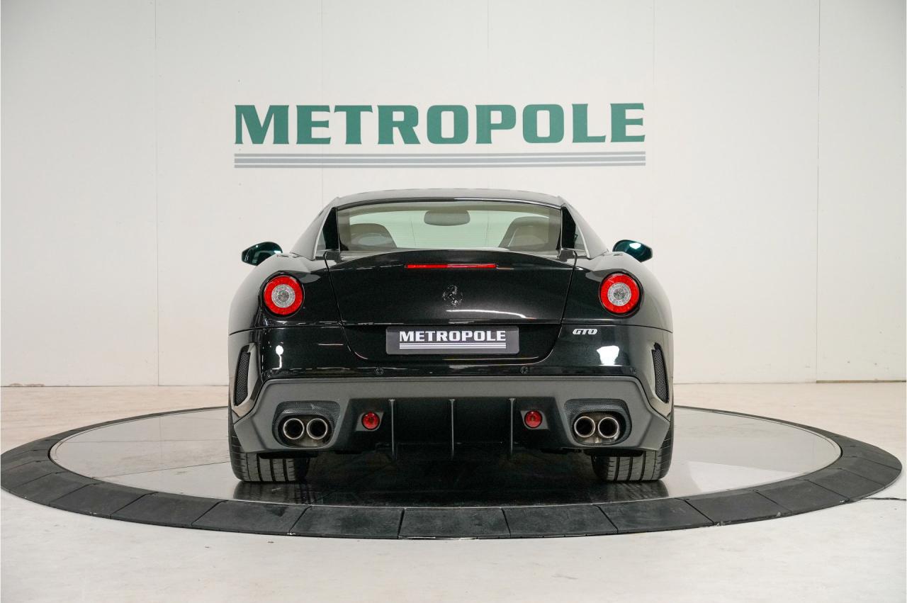 2011 Ferrari 599