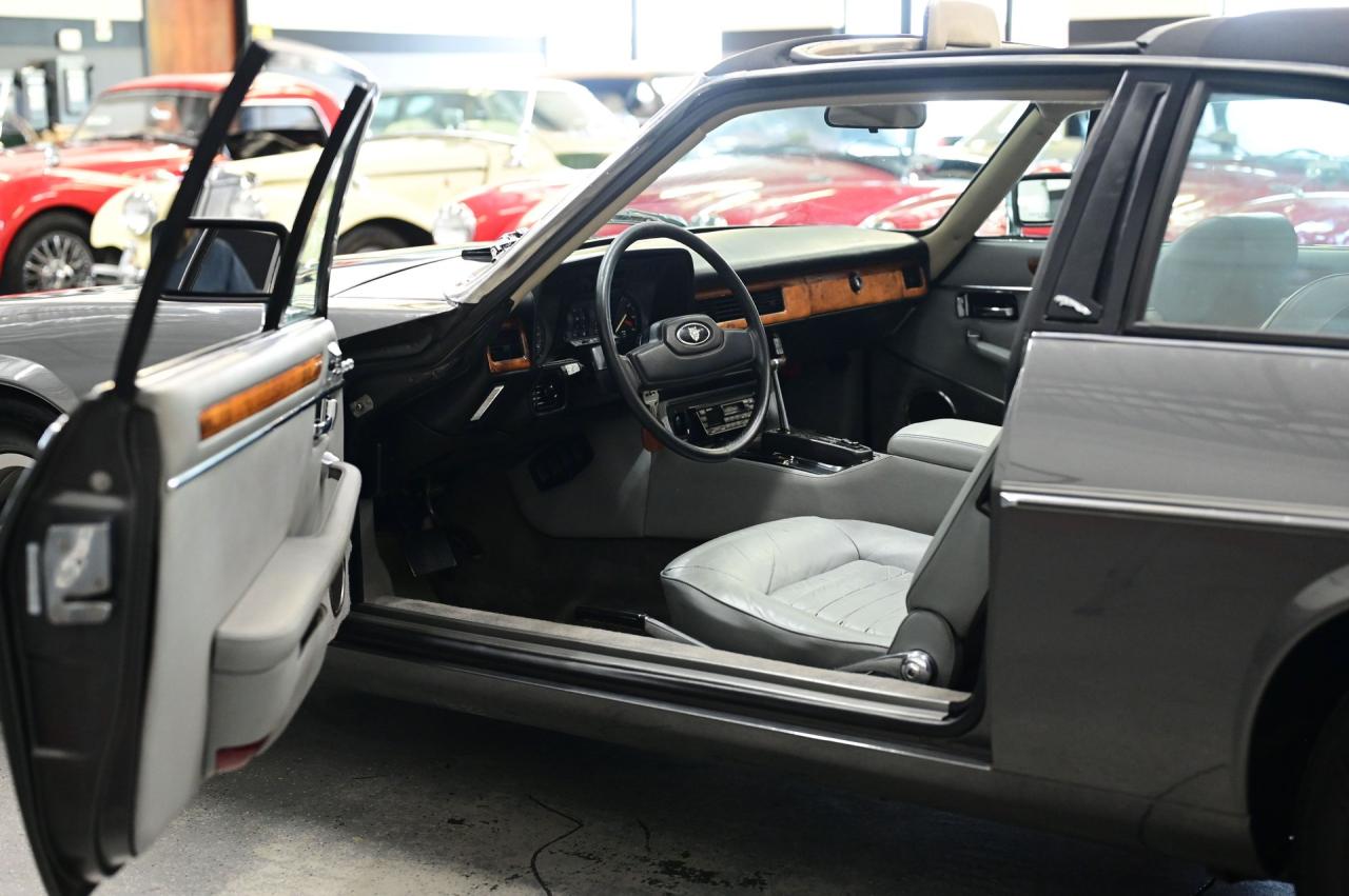 1987 Jaguar ONE OWNER XJSC