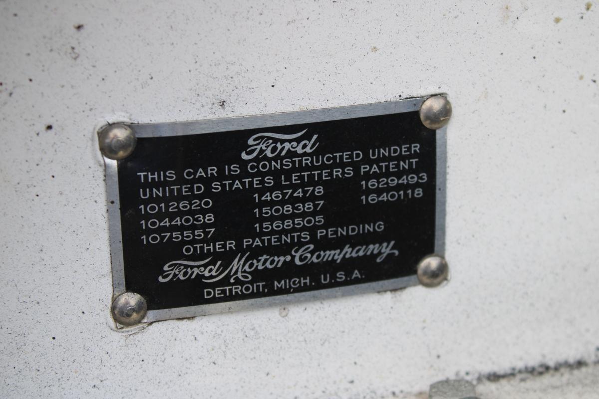 1929 Ford AA FLAT BED TRUCK